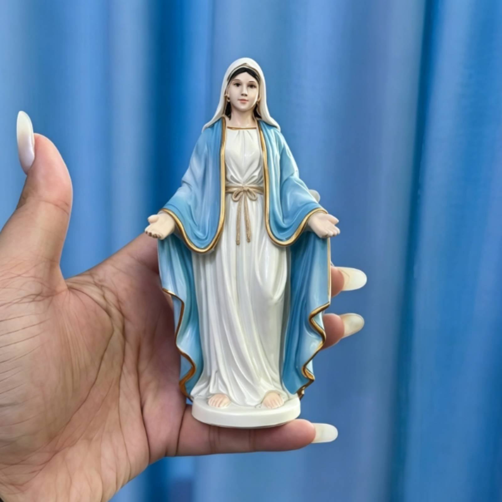 Resin Art Design - Estátua Feminina de Resina Edição Especial,
